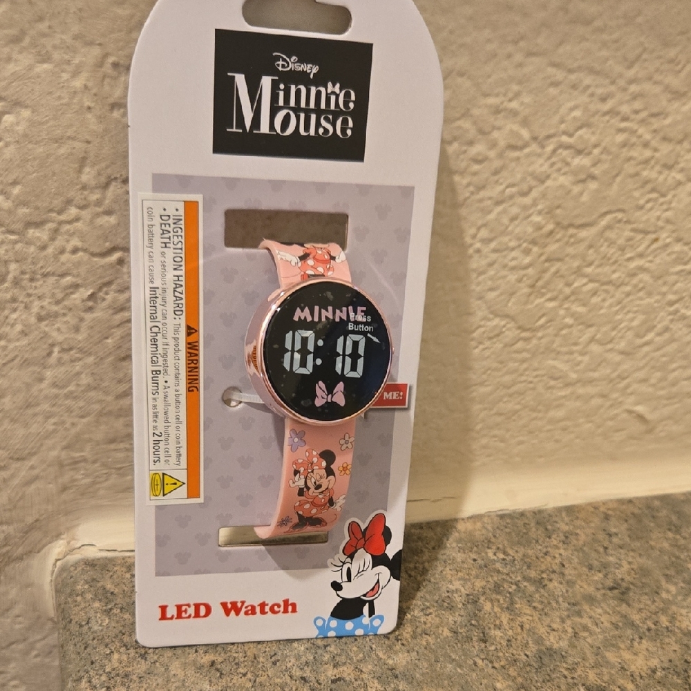 Disney Minnie Mouse Pink LED Timepiece Nwt